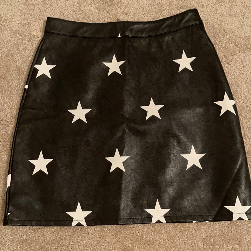 Nasty Gal Star Print Mini Skirt ✨⭐️
